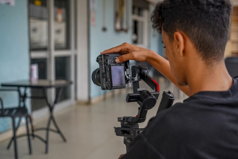 Comment capturer de petits détails pour créer de grandes images en macrophotographie ?