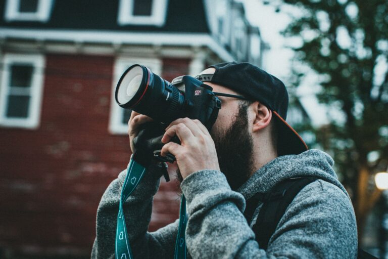 Comment capturer l&rsquo;essence d&rsquo;une scène à travers la photographie ?