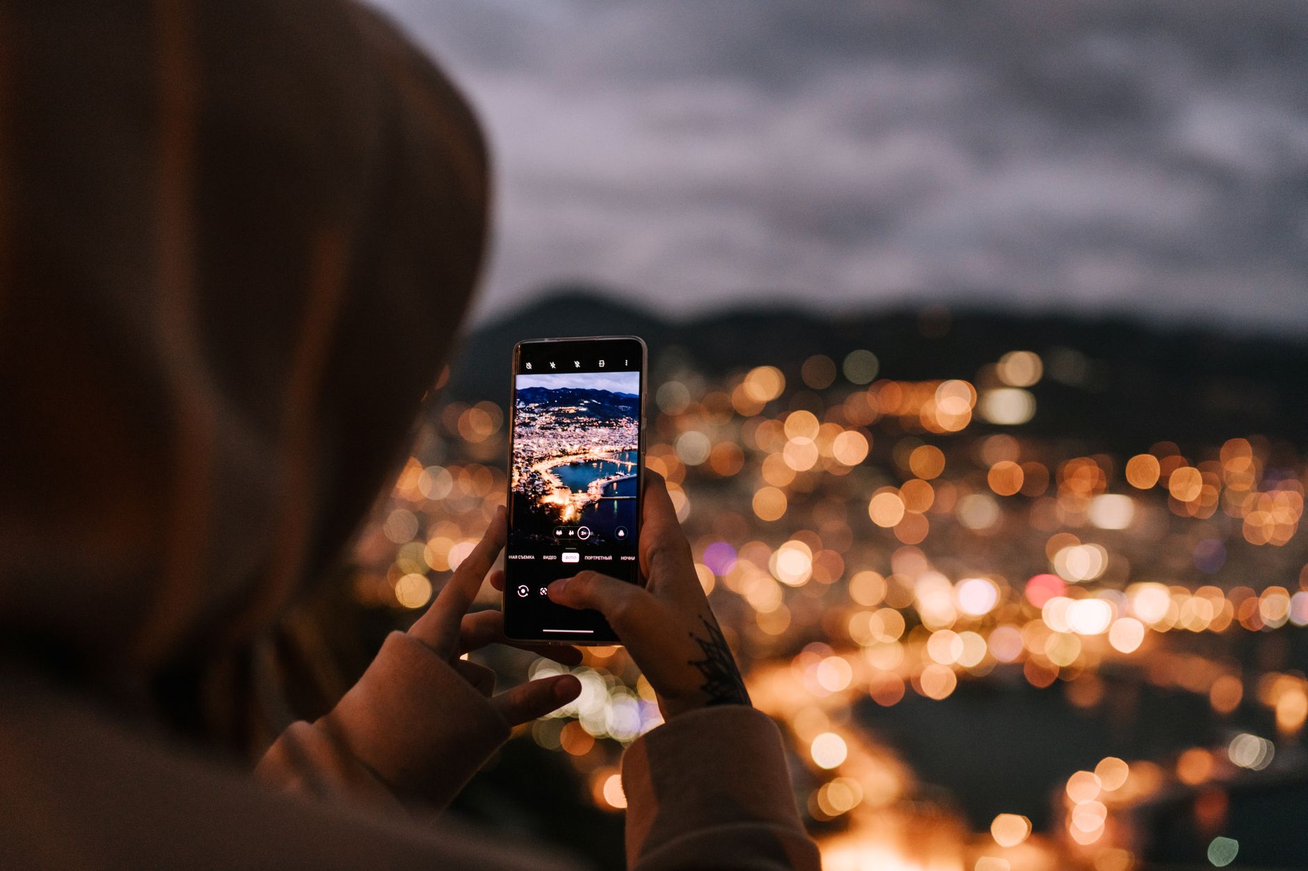 Sur l’iPhone 18 Pro Max, les couleurs convainquent et les détails s’effacent en zoom